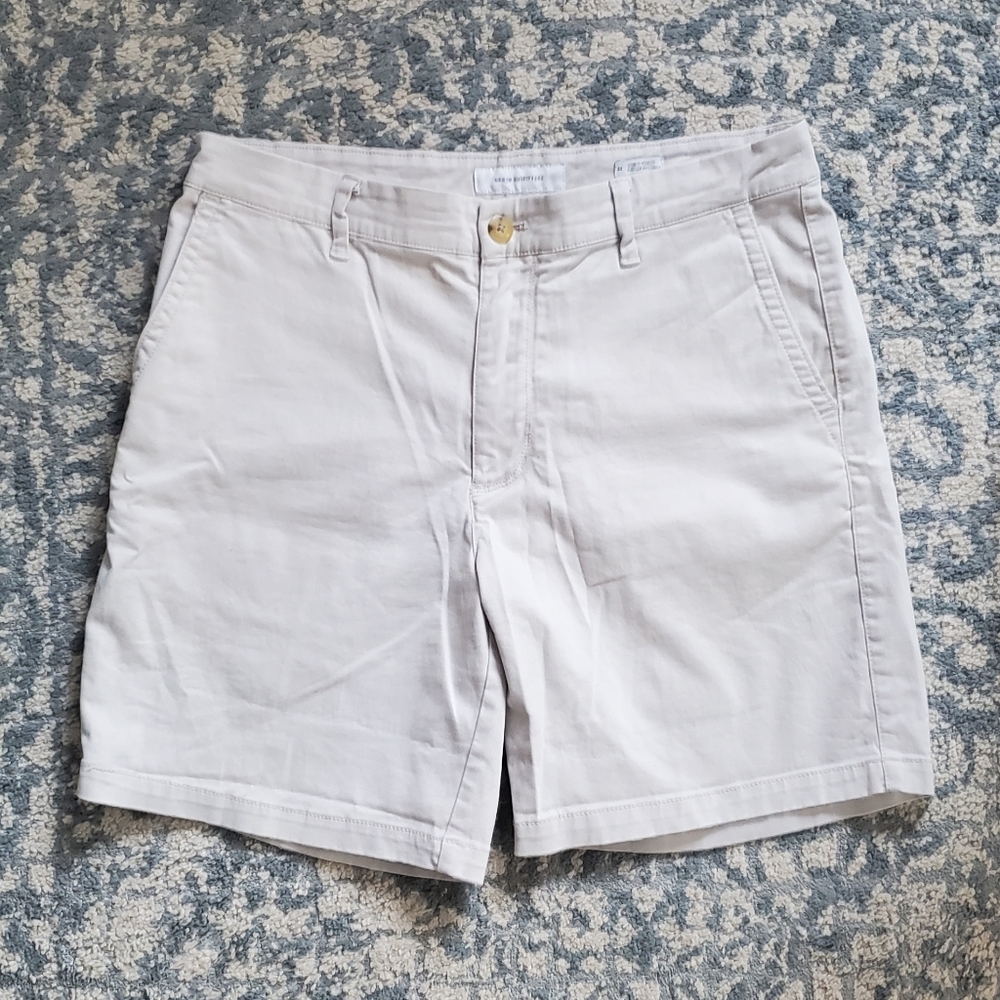 Urban Outfitters - Men's Khaki Shorts